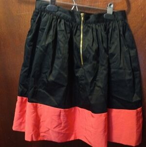 Puffer Mini Skirt Woman's Black And Fushia  Size 6